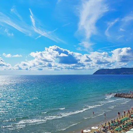 La Pietra Sul Mare Flat With Terrace - Happy Pietra Ligure