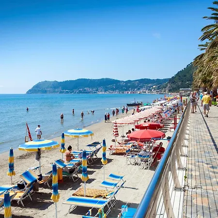La Pietra Sul Mare Flat With Terrace - Happy * Pietra Ligure