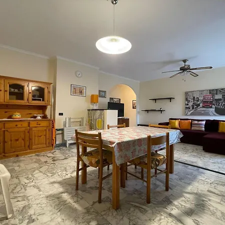 La Pietra Sul Mare Flat With Terrace - Happy Apartmán *